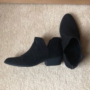 Black suede ankle boots size 8.5